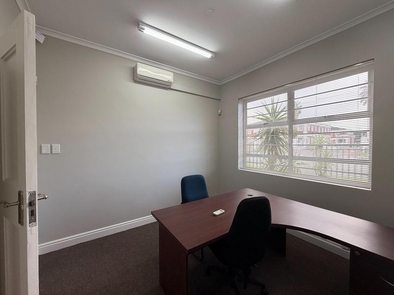 To Let Commercial Property for Rent in Walmer Eastern Cape